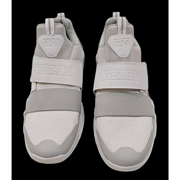 Skechers DLT-A-Static Flare ~Woman Size 8~ White Slip On Sneakers Shoes NWOB. - Picture 3 of 10